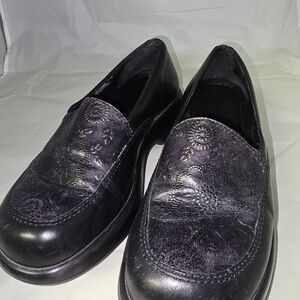 Dansko black leather clogs embossed Size 41  USA 10 10.5 Women